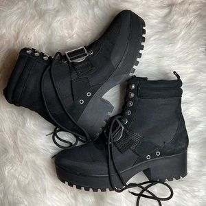 Steve Madden combat style boots